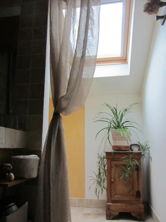 Bed and Breakfast Les Cimes à Saint-Pierre-de-Rivière Chambre photo